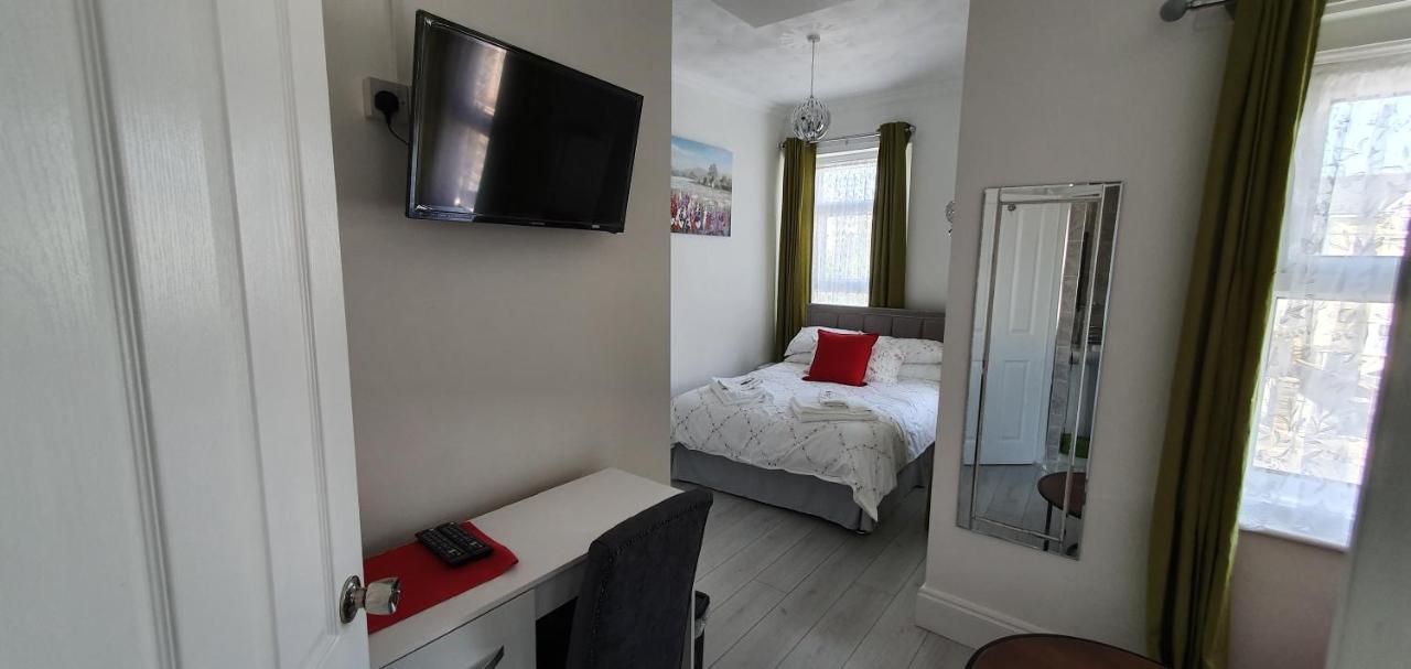 Holly Lodge ويستون سوبر مير الغرفة الصورة